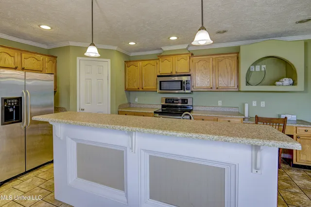 $167,500 | 300 Grey Creek Drive, Vicksburg, MS 39183