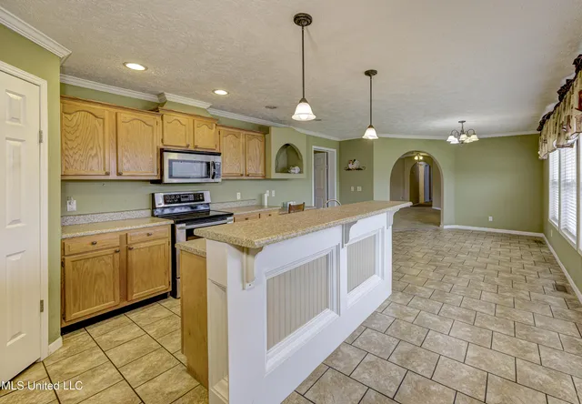 $167,500 | 300 Grey Creek Drive, Vicksburg, MS 39183