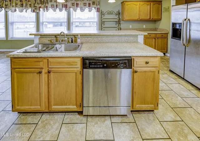 $167,500 | 300 Grey Creek Drive, Vicksburg, MS 39183