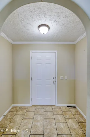 $167,500 | 300 Grey Creek Drive, Vicksburg, MS 39183