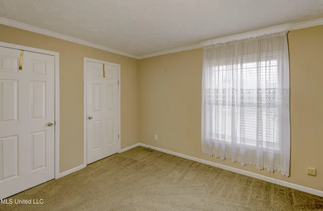 $167,500 | 300 Grey Creek Drive, Vicksburg, MS 39183