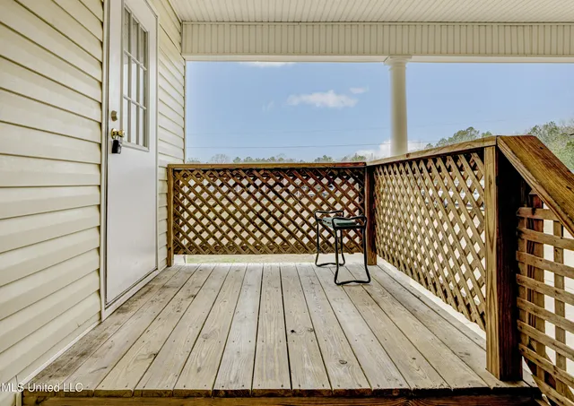 $167,500 | 300 Grey Creek Drive, Vicksburg, MS 39183