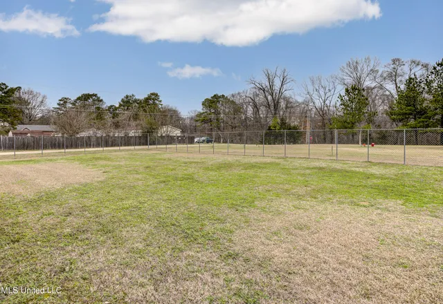 $167,500 | 300 Grey Creek Drive, Vicksburg, MS 39183