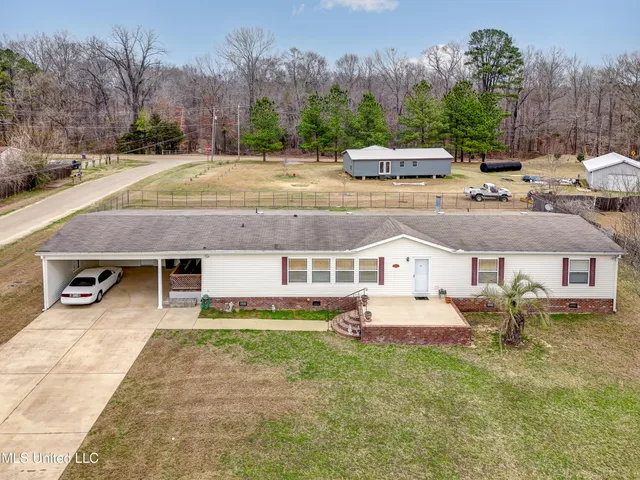 $167,500 | 300 Grey Creek Drive, Vicksburg, MS 39183