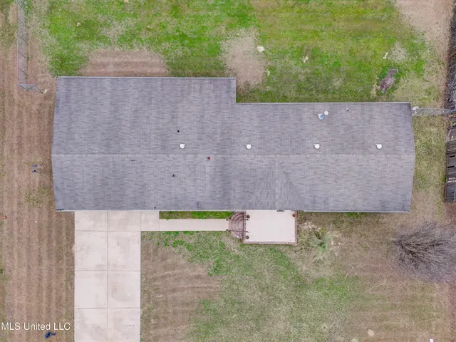 $167,500 | 300 Grey Creek Drive, Vicksburg, MS 39183