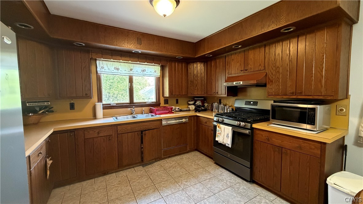 6995 Coleman Mills Road Rome, NY 13440 - Photo 14 of 35