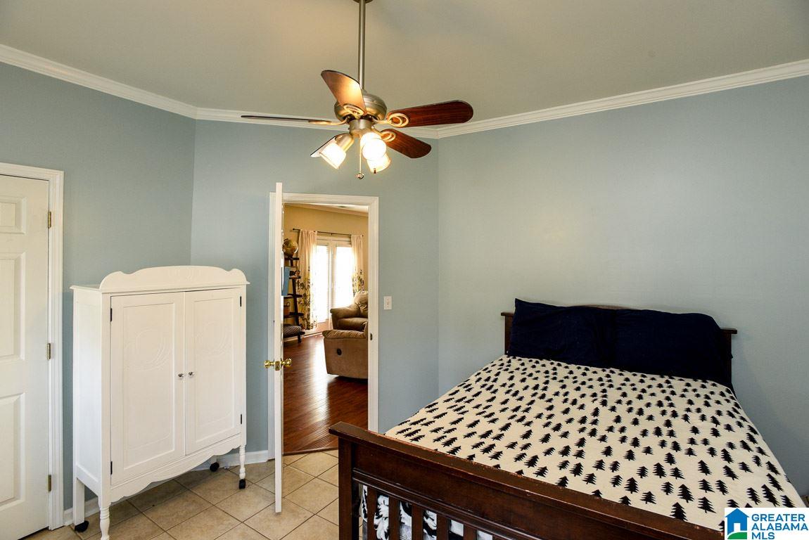 401 Cambrian Ridge Drive Pelham, AL 35124 - Photo 9 of 24