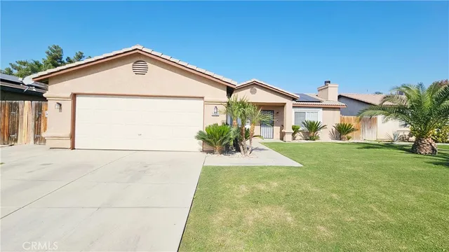 $349,995 | 5020 Trabuco Canyon Drive, Bakersfield, CA 93307