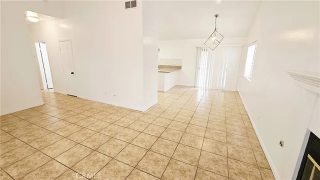 $349,995 | 5020 Trabuco Canyon Drive, Bakersfield, CA 93307