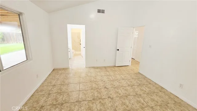 $349,995 | 5020 Trabuco Canyon Drive, Bakersfield, CA 93307