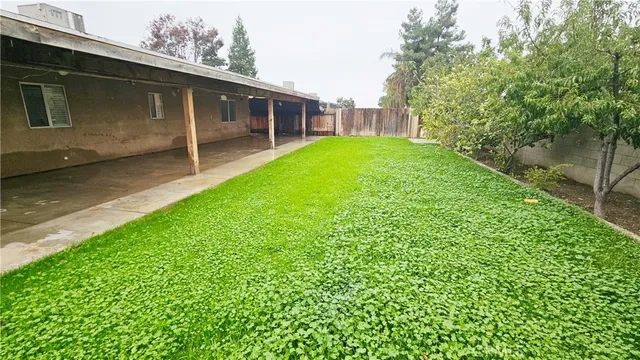 $349,995 | 5020 Trabuco Canyon Drive, Bakersfield, CA 93307