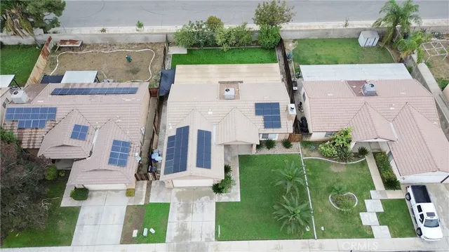 $349,995 | 5020 Trabuco Canyon Drive, Bakersfield, CA 93307