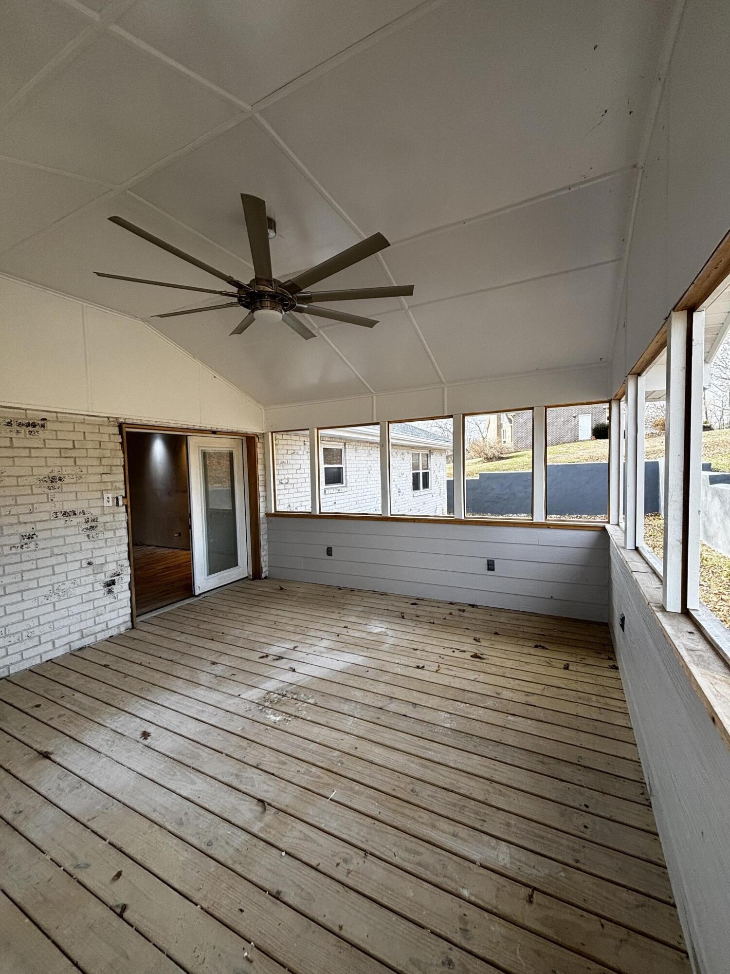 2139 South Shore Acres Road Soddy-Daisy, TN 37379 - Photo 37 of 50