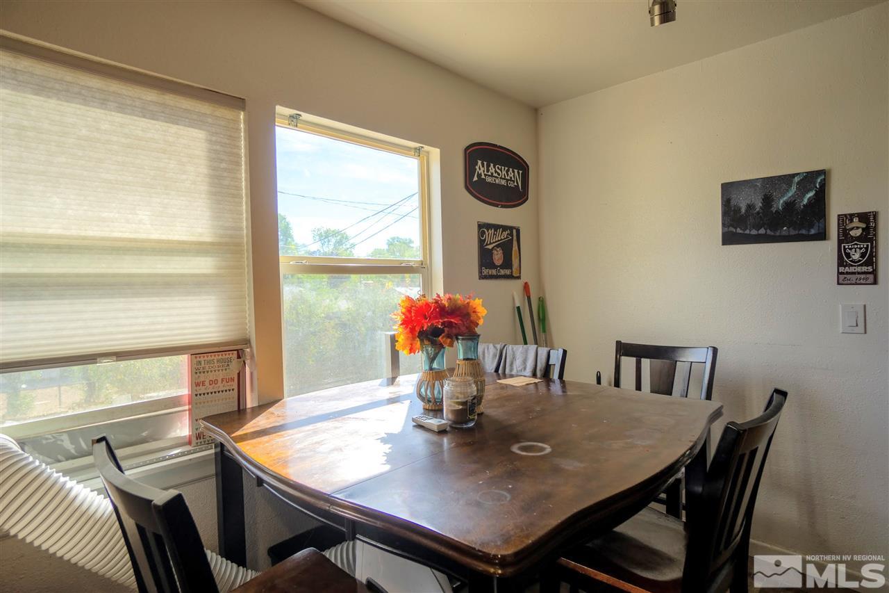 260 Bartlett Street Reno, NV 89512 - Photo 5 of 17 Photo 5