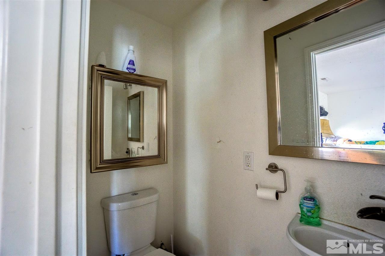 260 Bartlett Street Reno, NV 89512 - Photo 6 of 17 Photo 6