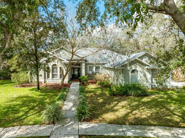 $718,000 | 5703 Eaglepoint Place, Lithia, FL 33547