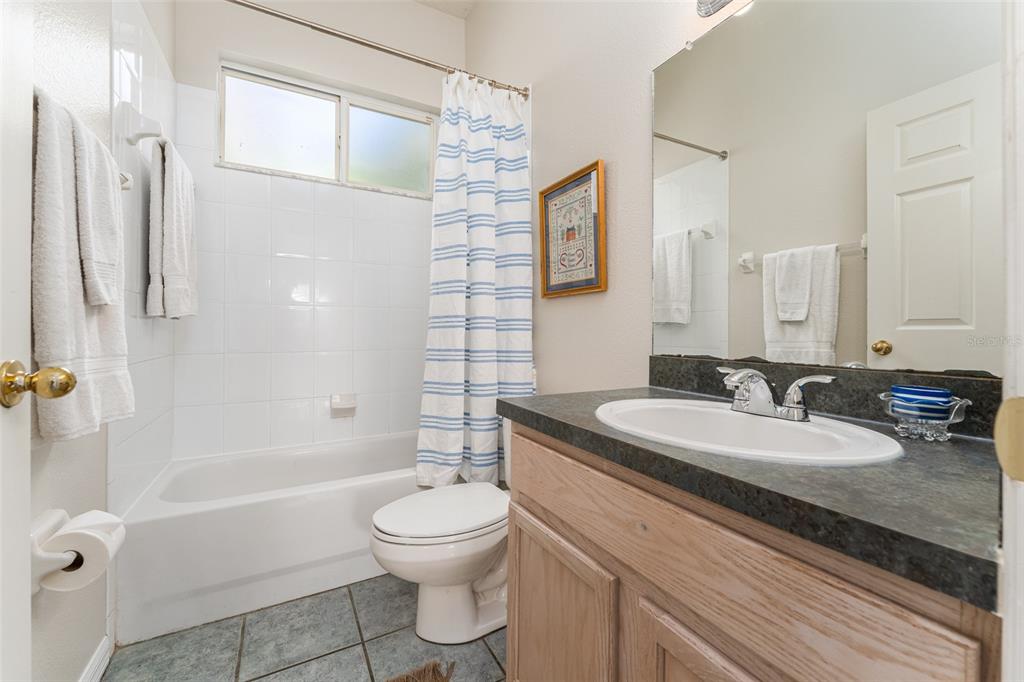 5703 Eaglepoint Place Lithia, FL 33547 - Photo 24 of 34