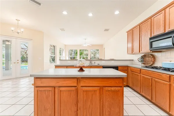 $718,000 | 5703 Eaglepoint Place, Lithia, FL 33547