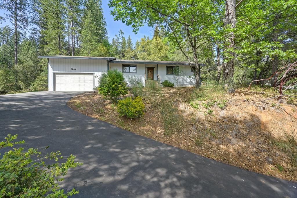 15358 Sky Pines Road Grass Valley, CA 95949 - Photo 2 of 37 Newer paved driveway