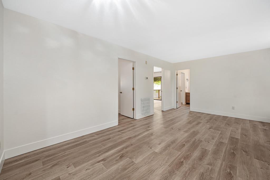 15358 Sky Pines Road Grass Valley, CA 95949 - Photo 5 of 37 View of the living room from the entry