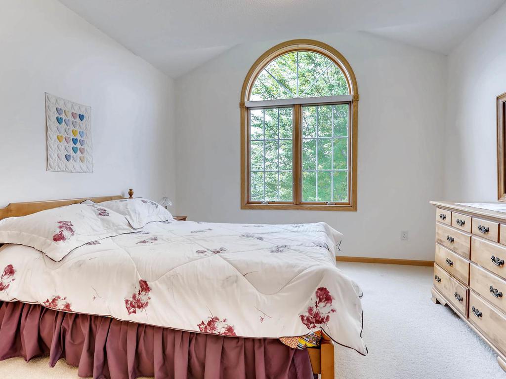 9231 Cold Stream Lane Eden Prairie, MN 55347 - Photo 14 of 20 Gallery Image 14