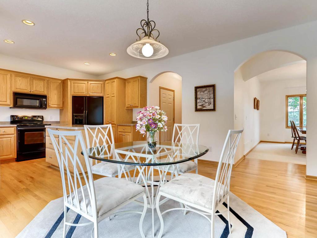 9231 Cold Stream Lane Eden Prairie, MN 55347 - Photo 9 of 20 Gallery Image 9