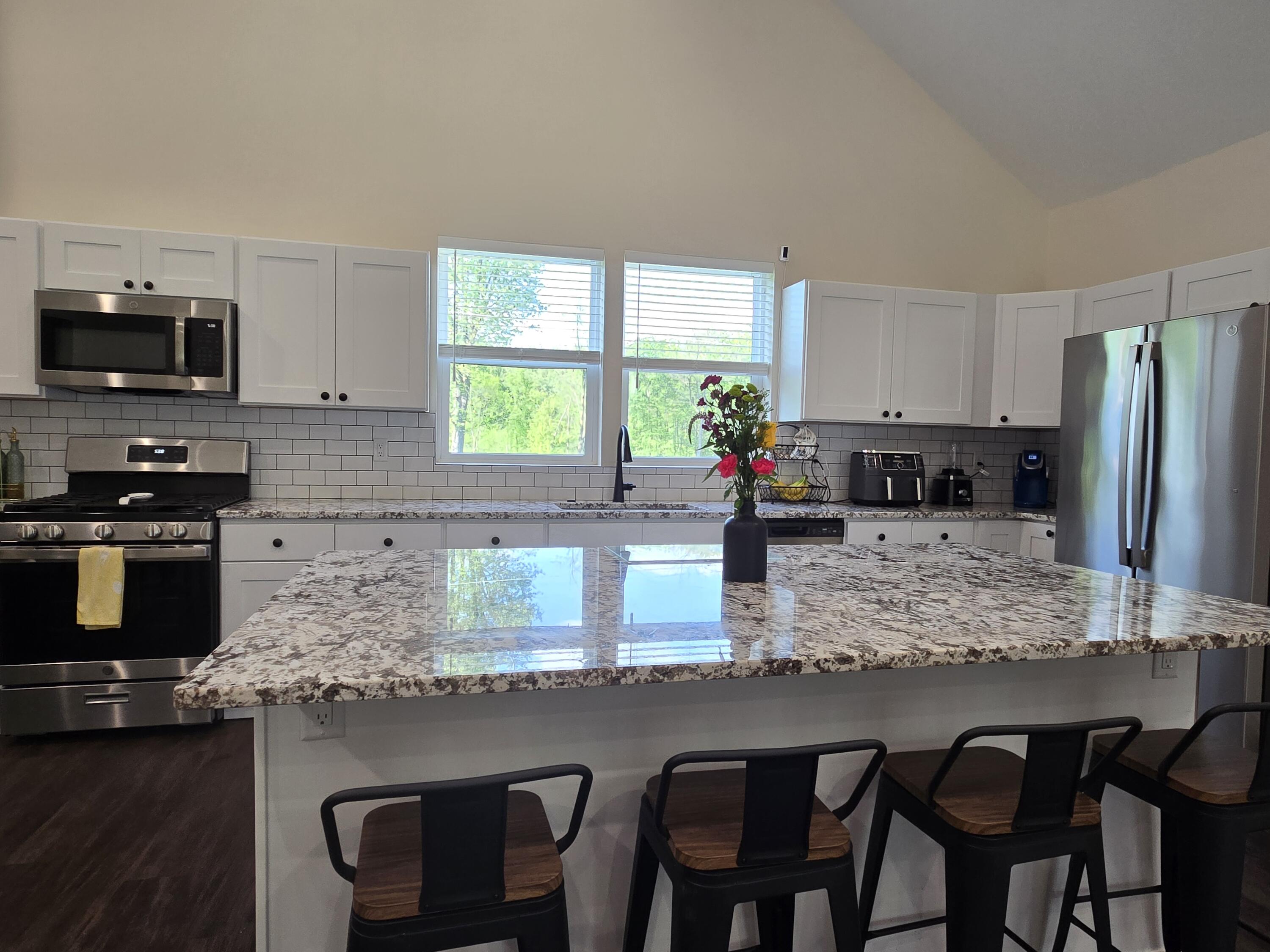 4086 West Commerce Road Milford, MI 48380 - Photo 12 of 43 12