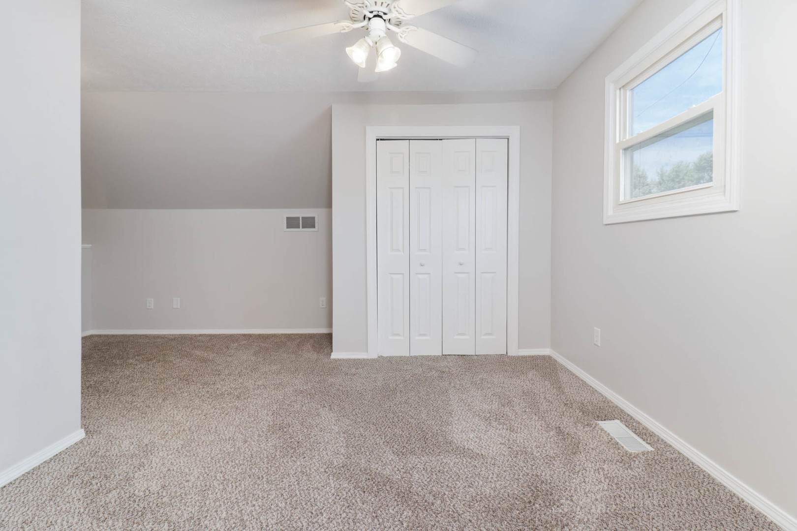 1407 Ridgeport Avenue Bloomington, IL 61704 - Photo 23 of 41