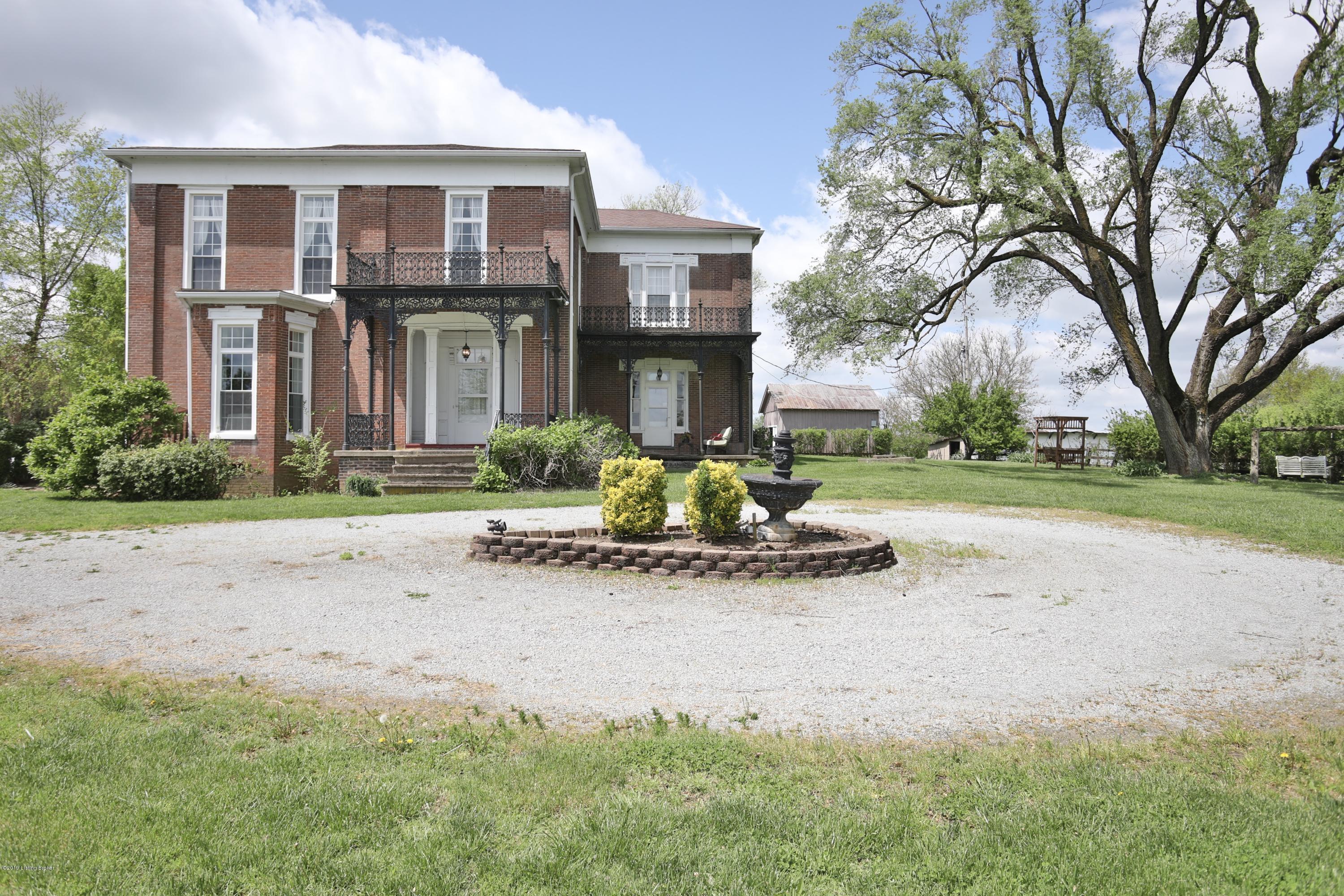 3205 Springfield Road Bloomfield, KY 40008 - Photo 2 of 43 Circle drive to front entrance