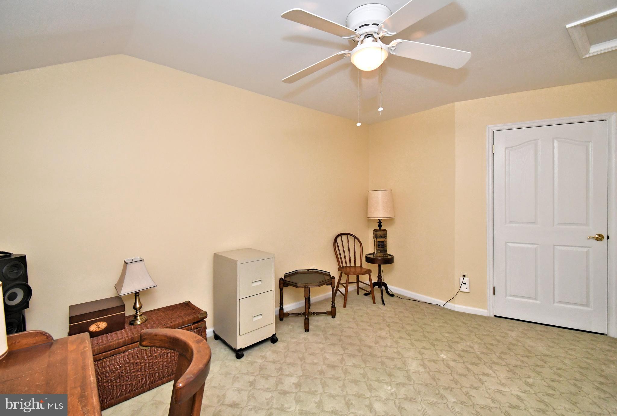 2 Newbury Way Lansdale, PA 19446 - Photo 27 of 29 a living room with furniture