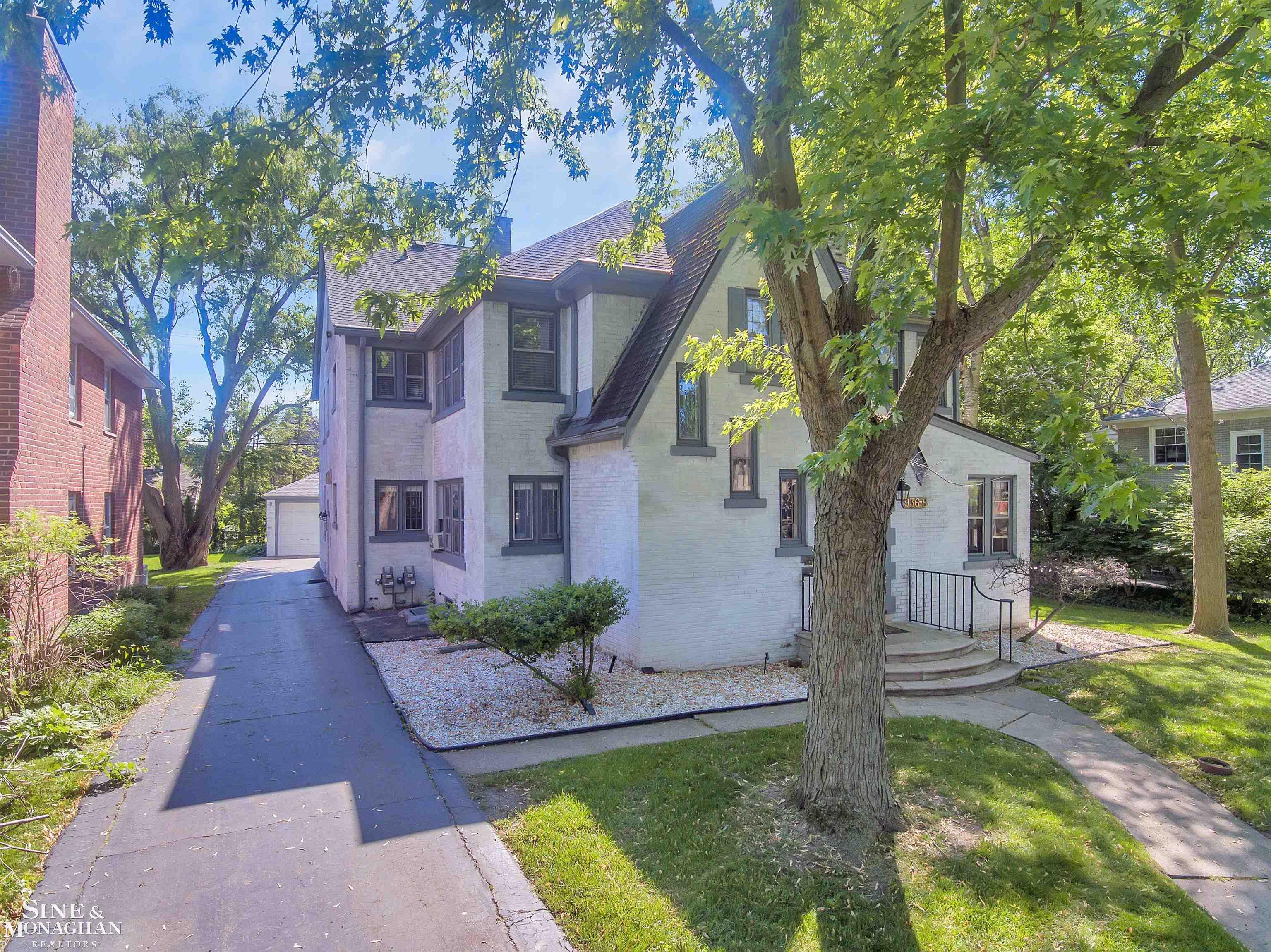 936 Harcourt Road Grosse Pointe, MI 48230 - Photo 15 of 27