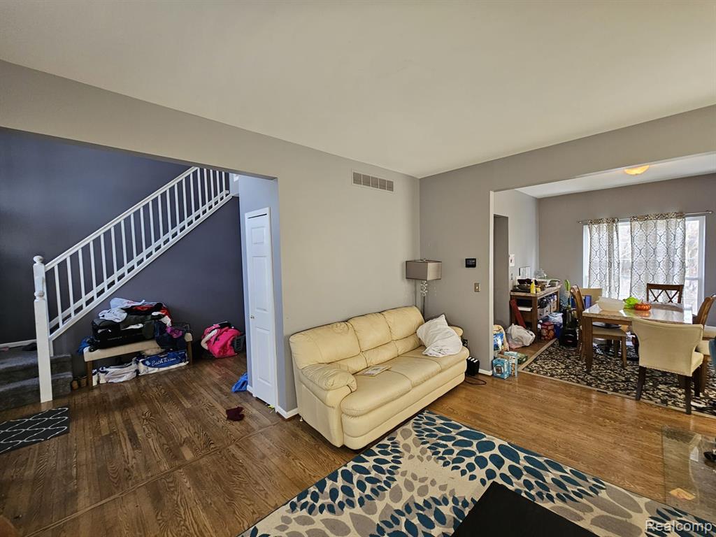 6024 Ravine Court Clarkston, MI 48348 - Photo 8 of 40