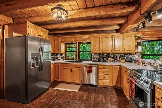 $825,000 | 115 Hazel Drive, Chehalis, WA 98532