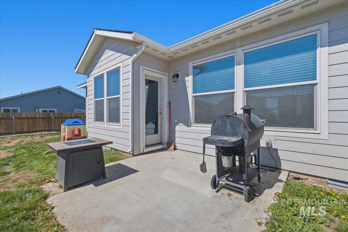 843 Southwest Levant Way Mountain Home, ID 83647 - Photo 24 of 45 View of patio featuring grilling area