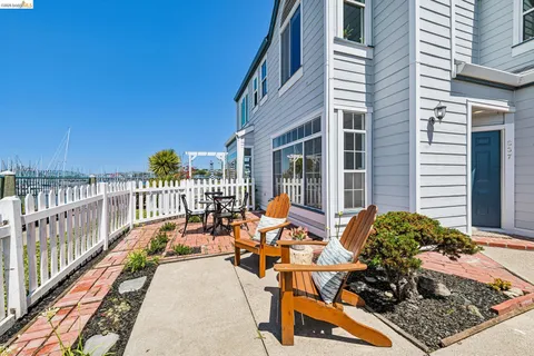 $800,000 | 807 Commodore Drive, Richmond, CA 94804