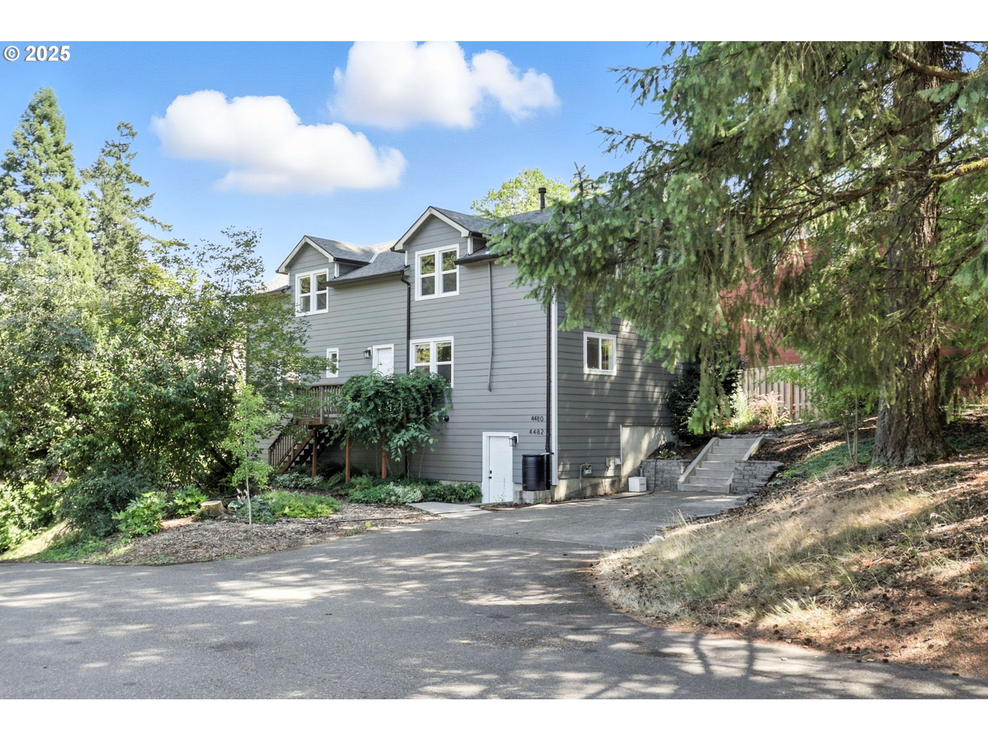 4480 Southwest Pasadena Street Portland, OR 97219 - Photo 1 of 41 Gallery Image 1