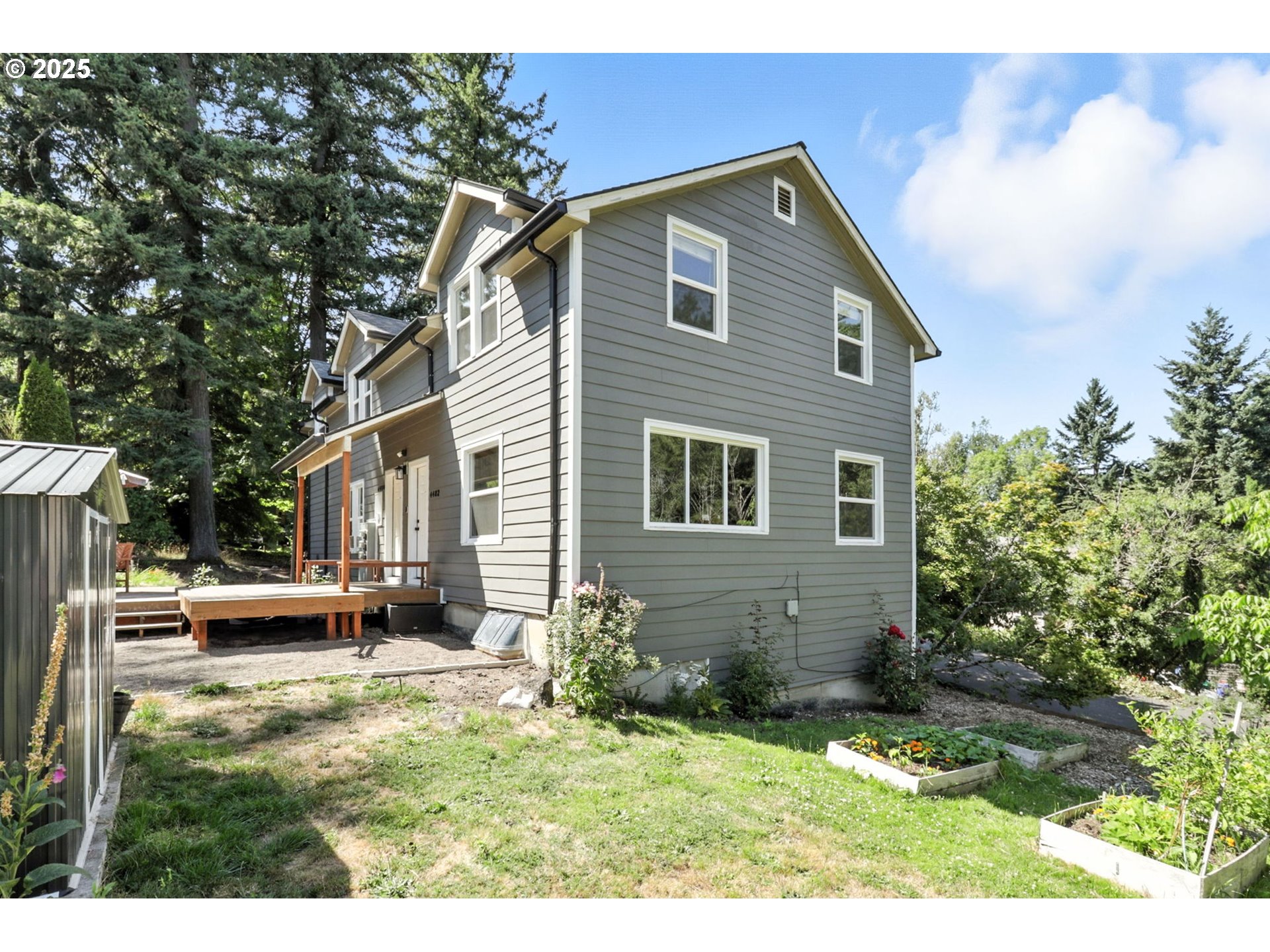 4480 Southwest Pasadena Street Portland, OR 97219 - Photo 2 of 41 Gallery Image 2
