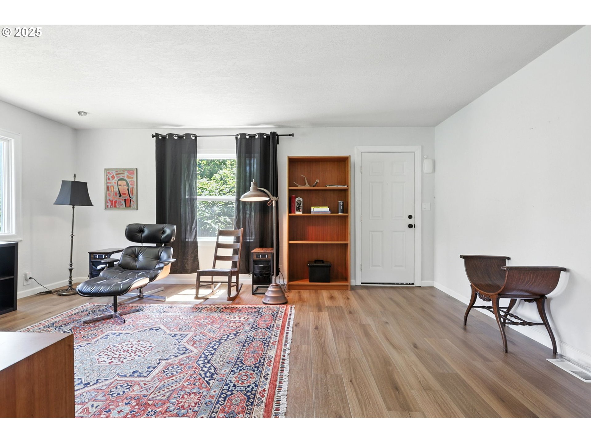 4480 Southwest Pasadena Street Portland, OR 97219 - Photo 7 of 41 Gallery Image 7