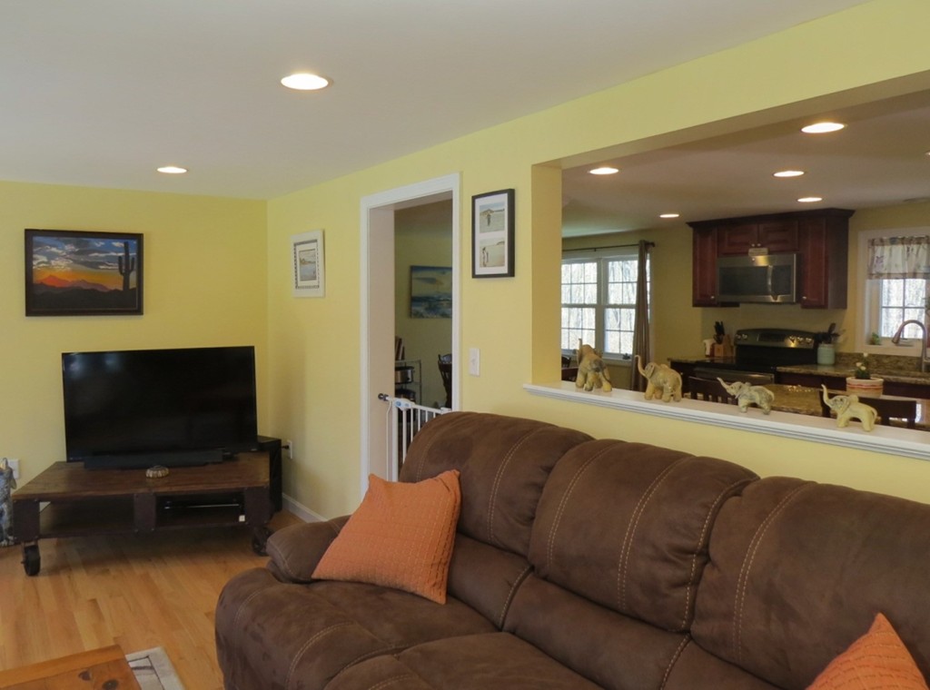 428 Sodom Road Westport, MA 02790 - Photo 9 of 13 Gallery Image 9