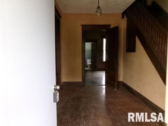 100 Main Street Ellisville, IL 61431 - Photo 3 of 23