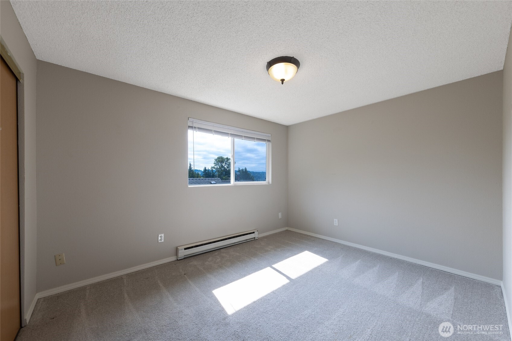 361 Earlington Avenue Southwest Renton, WA 98057 - Photo 11 of 30