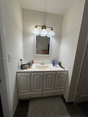 $2,000 | 1400 South Ocean Drive, Unit 805, Hollywood, FL 33019