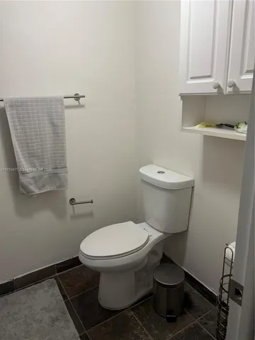 $2,000 | 1400 South Ocean Drive, Unit 805, Hollywood, FL 33019