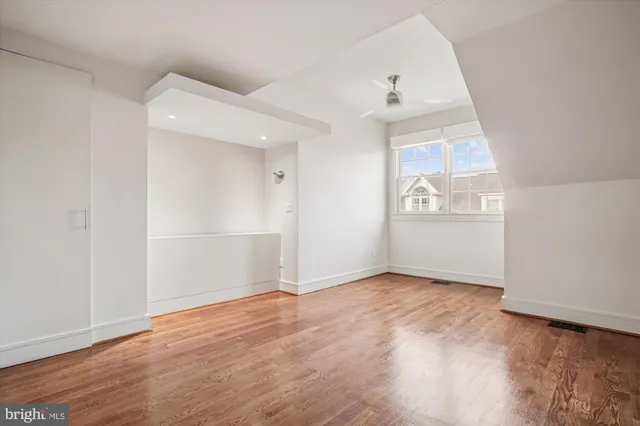 $5,499 | 1528 North Colonial Court, Arlington, VA 22209