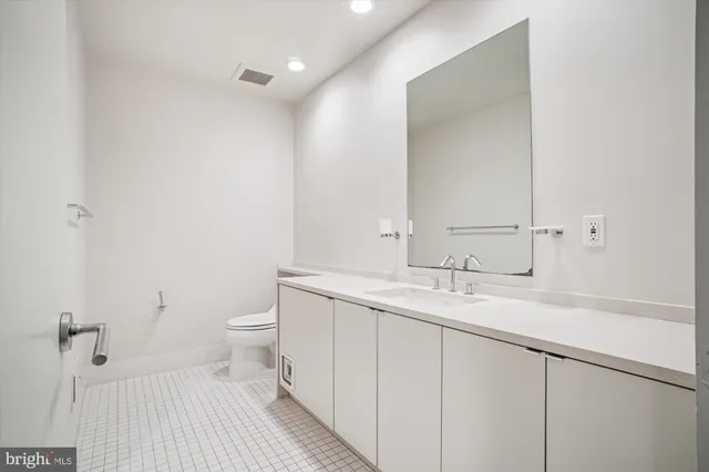 $5,499 | 1528 North Colonial Court, Arlington, VA 22209