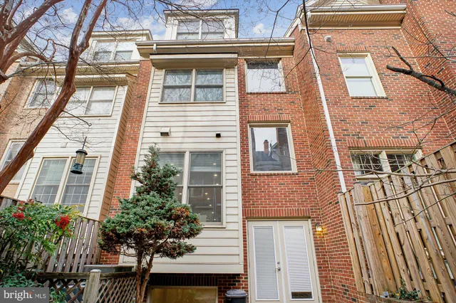$5,499 | 1528 North Colonial Court, Arlington, VA 22209