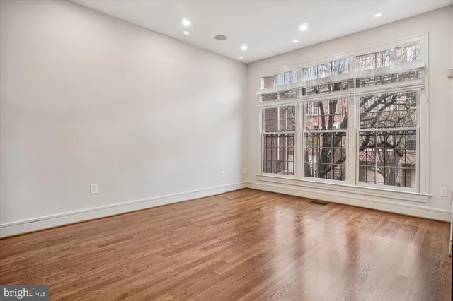 $5,499 | 1528 North Colonial Court, Arlington, VA 22209