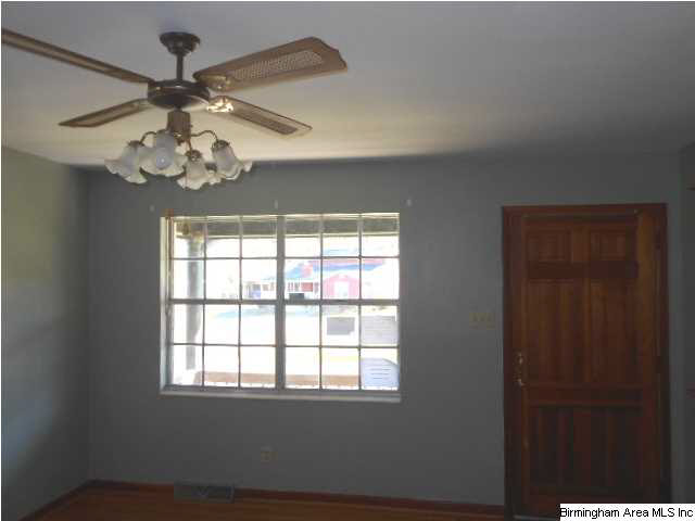 719 Pinewood Avenue Bessemer, AL 35023 - Photo 2 of 12