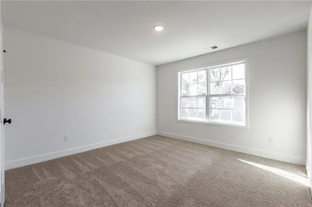 $550,000 | 7360 Northwest Clore Drive, Parkville, MO 64152