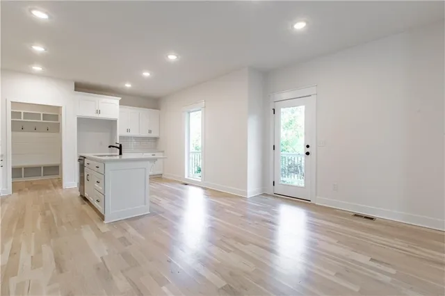 $550,000 | 7360 Northwest Clore Drive, Parkville, MO 64152